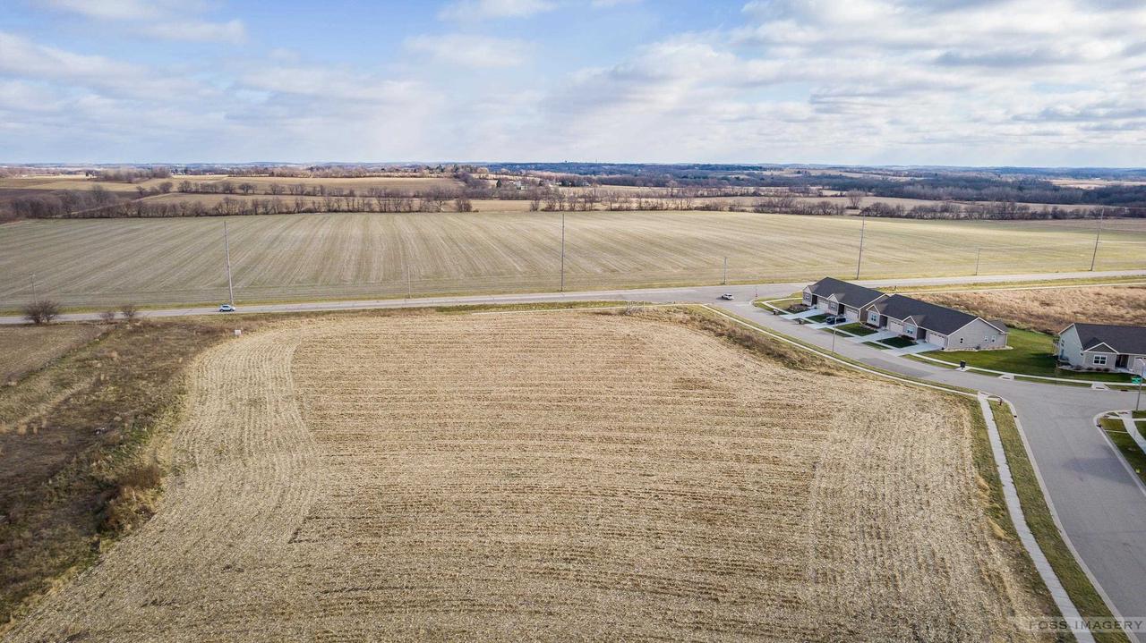 1406 Black Stallion Dr