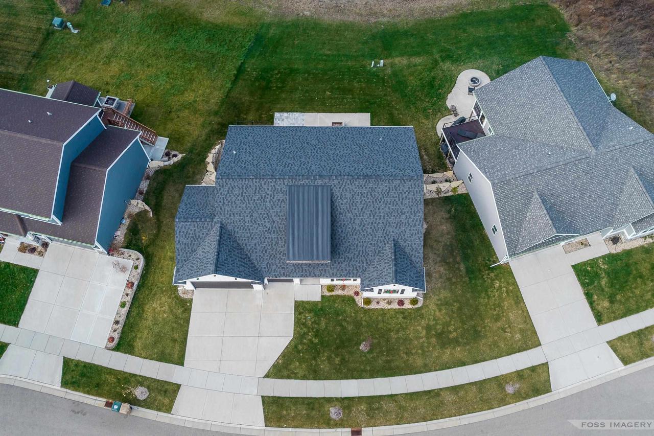 1406 Black Stallion Dr