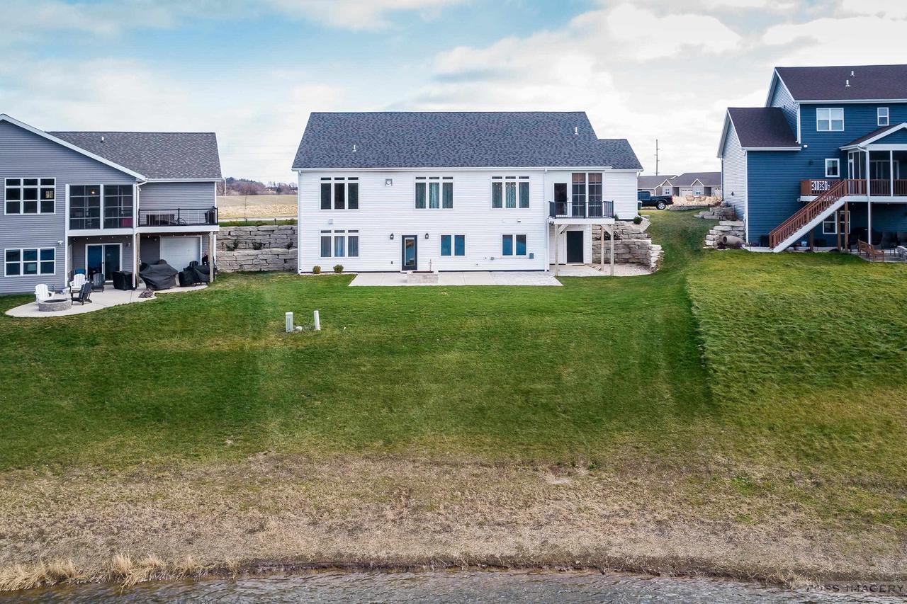 1406 Black Stallion Dr