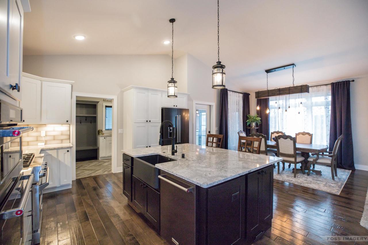 1406 Black Stallion Dr