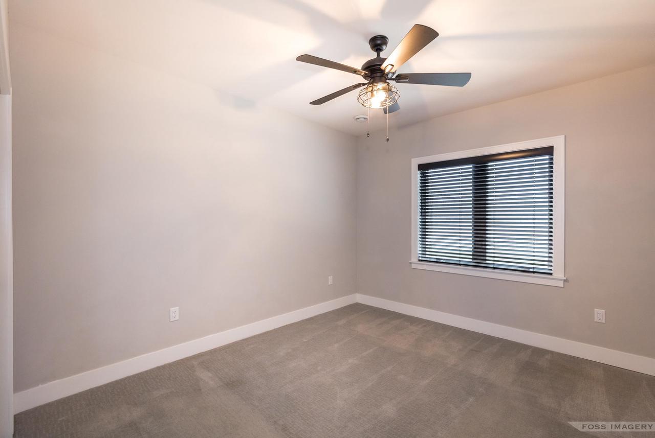 1406 Black Stallion Dr