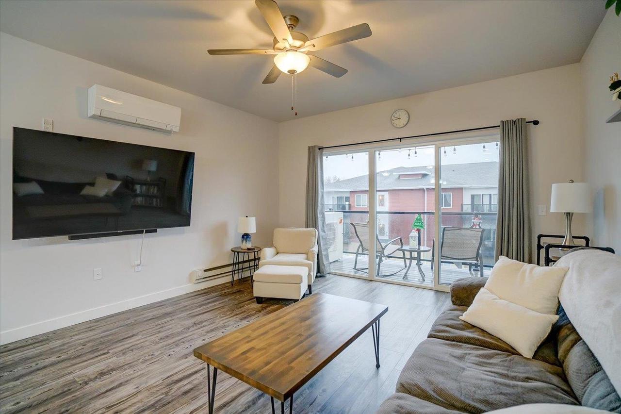 1501 North Windsor Ave 302