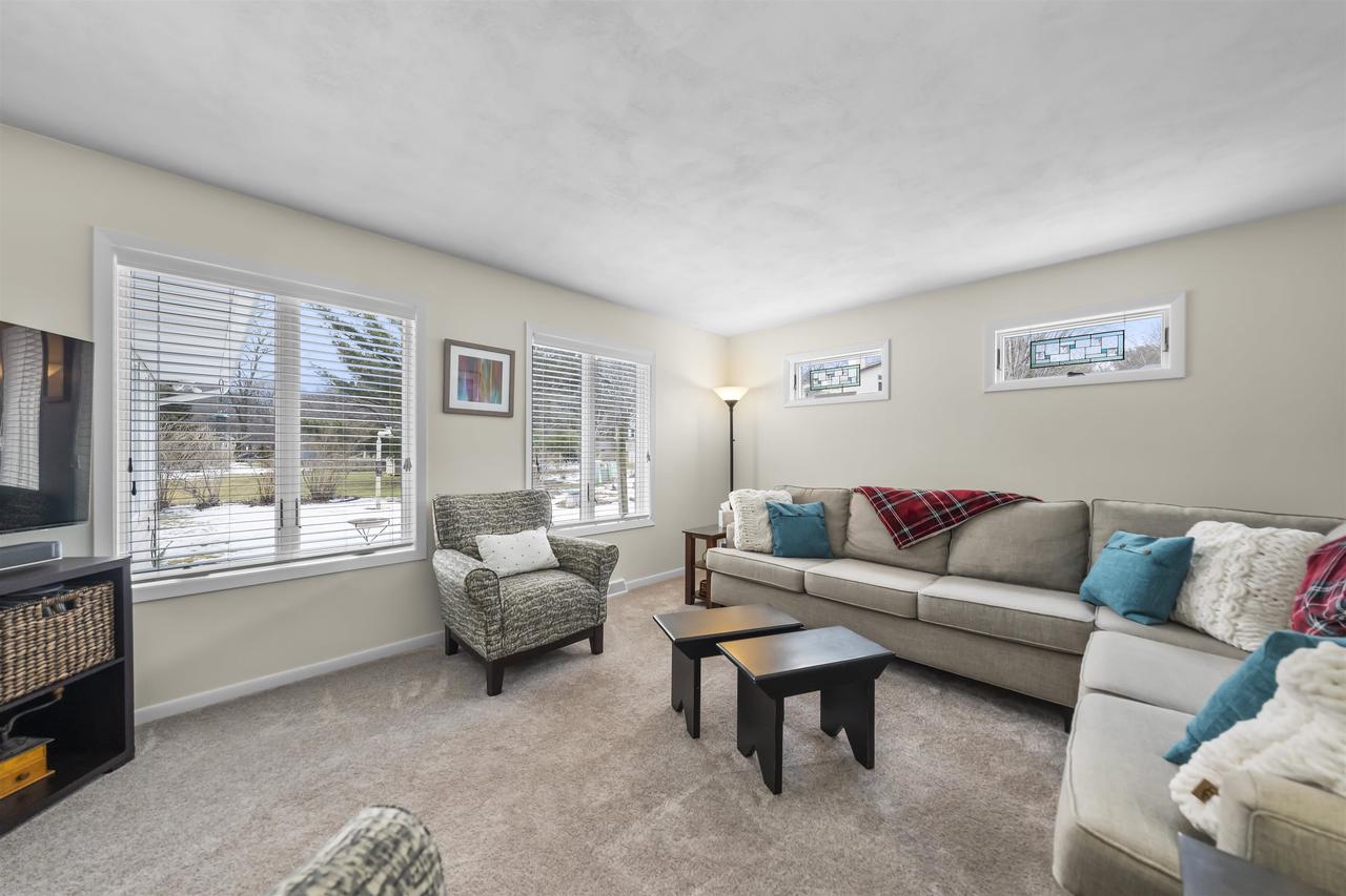 708 Maple Rd