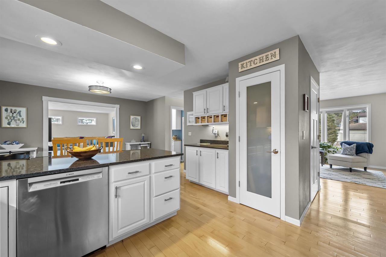 708 Maple Rd
