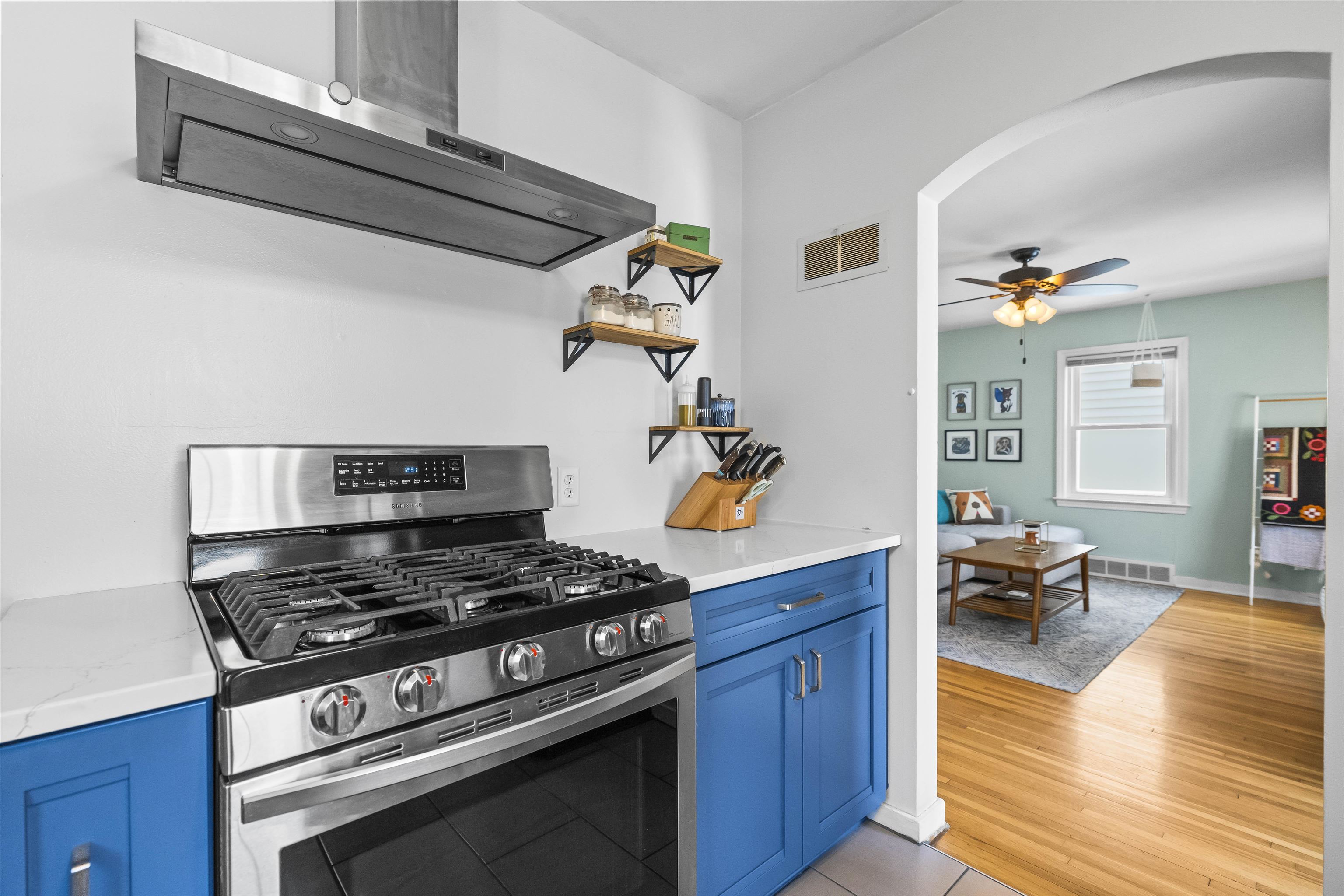 2637 East Lawn Court