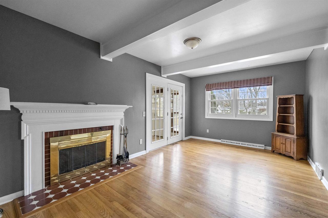 1202 Bay Ridge Rd
