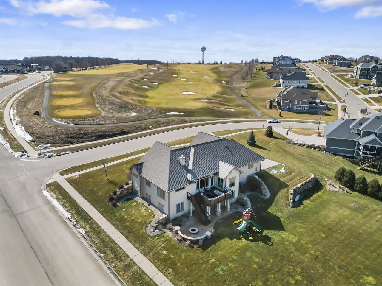 805 Raven COURT