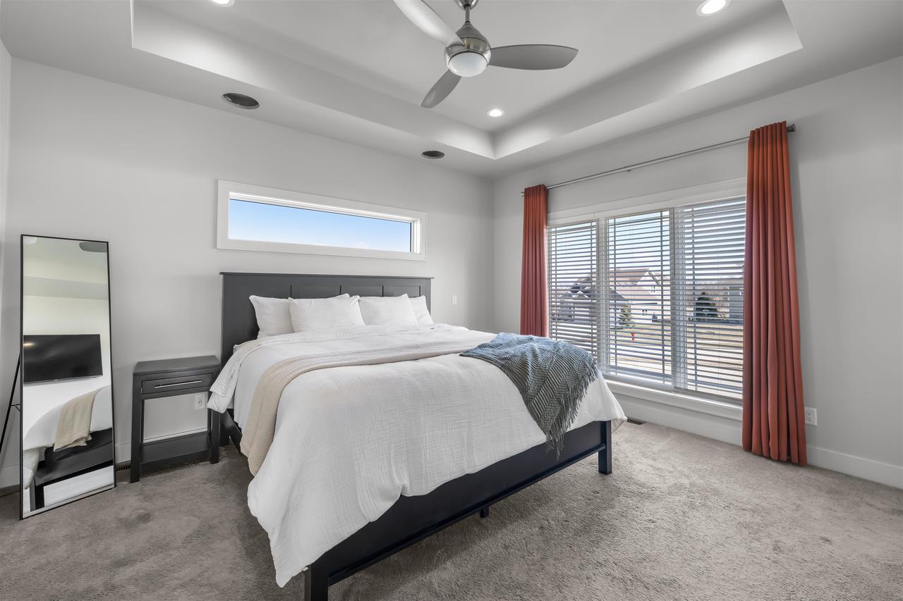 805 Raven COURT