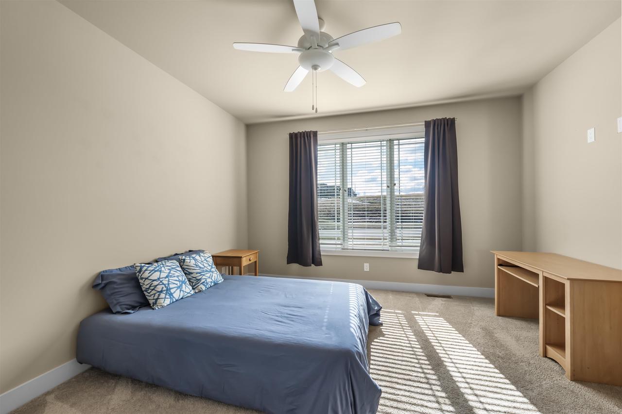805 Raven COURT