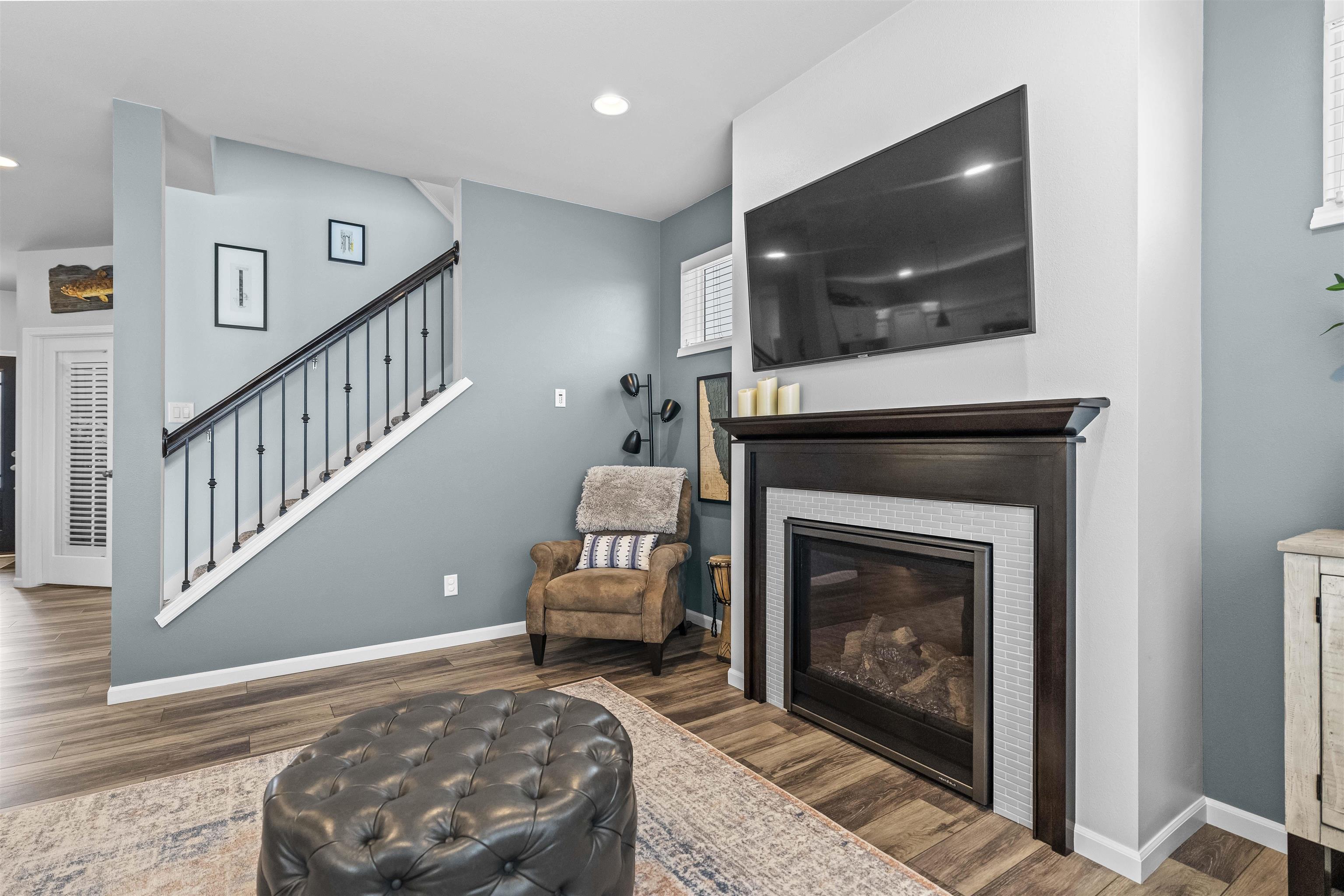 9708 Sweet Autumn Drive