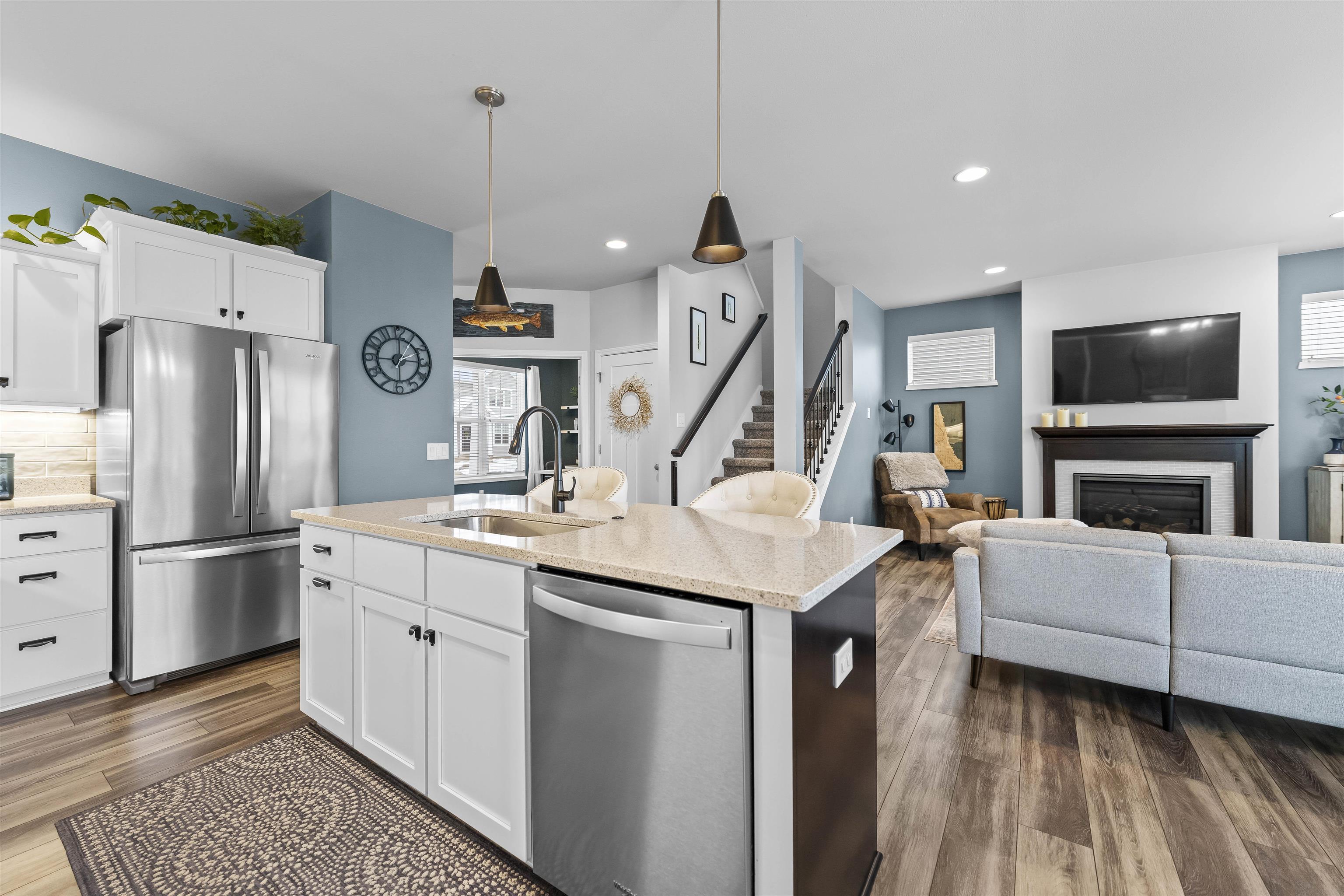 9708 Sweet Autumn Drive