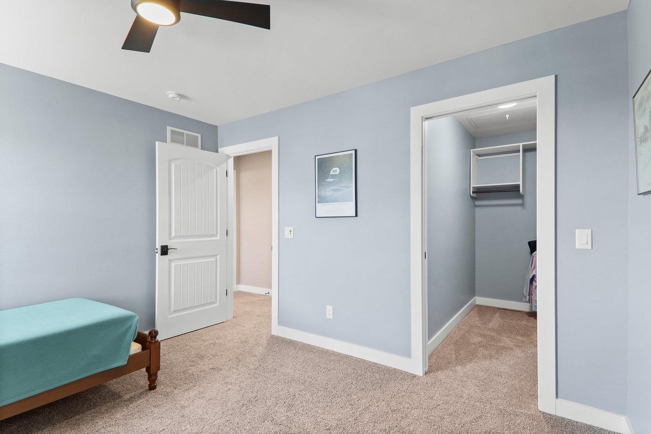 1104 Aldora Ln