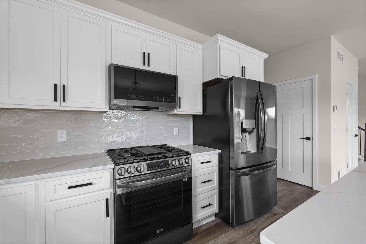 1103 Kamperschroer Way