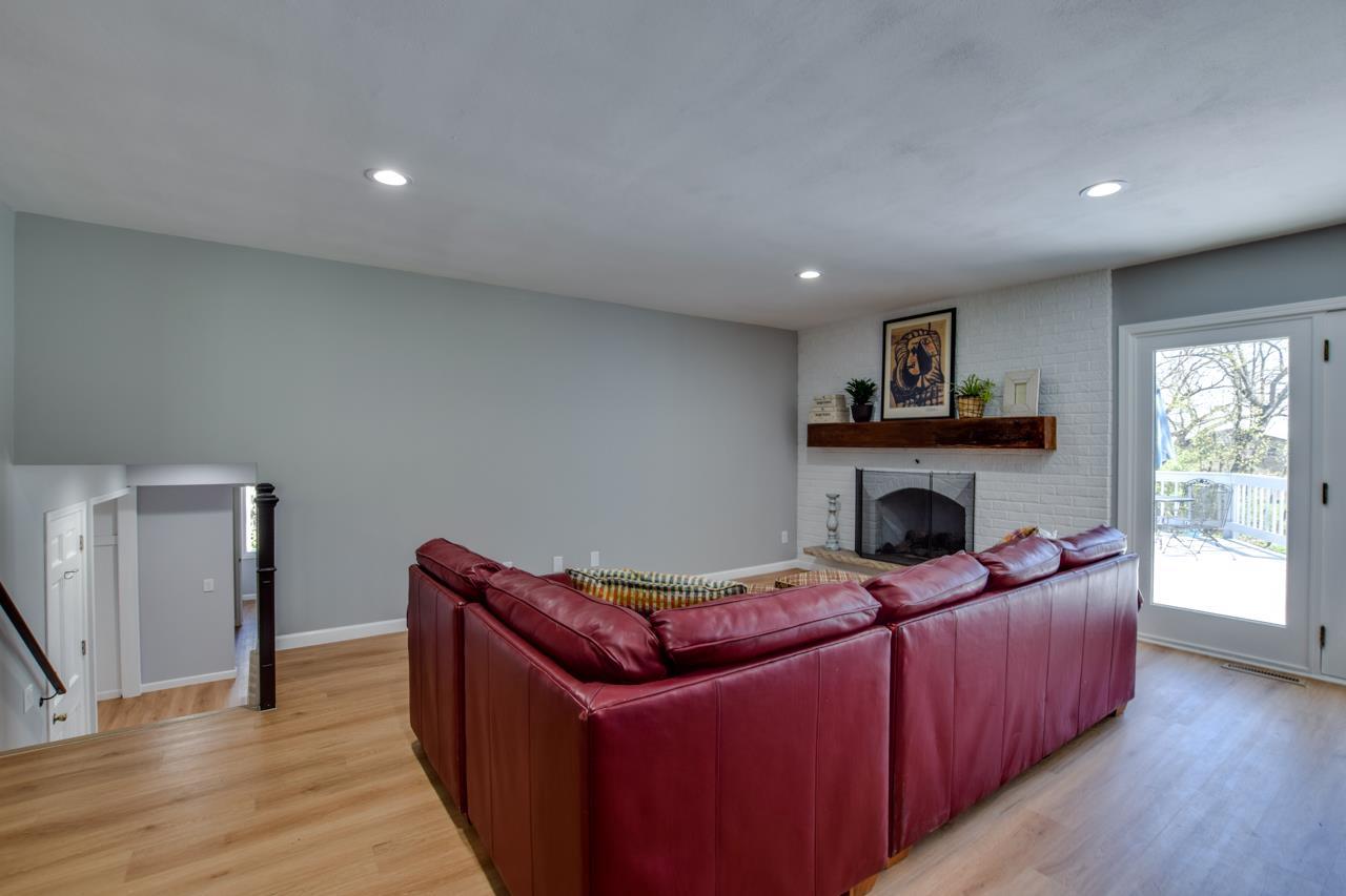 5860 Winchester Avenue