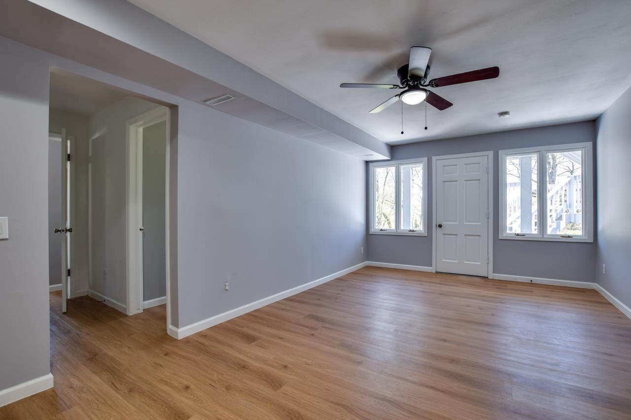 5860 Winchester Avenue