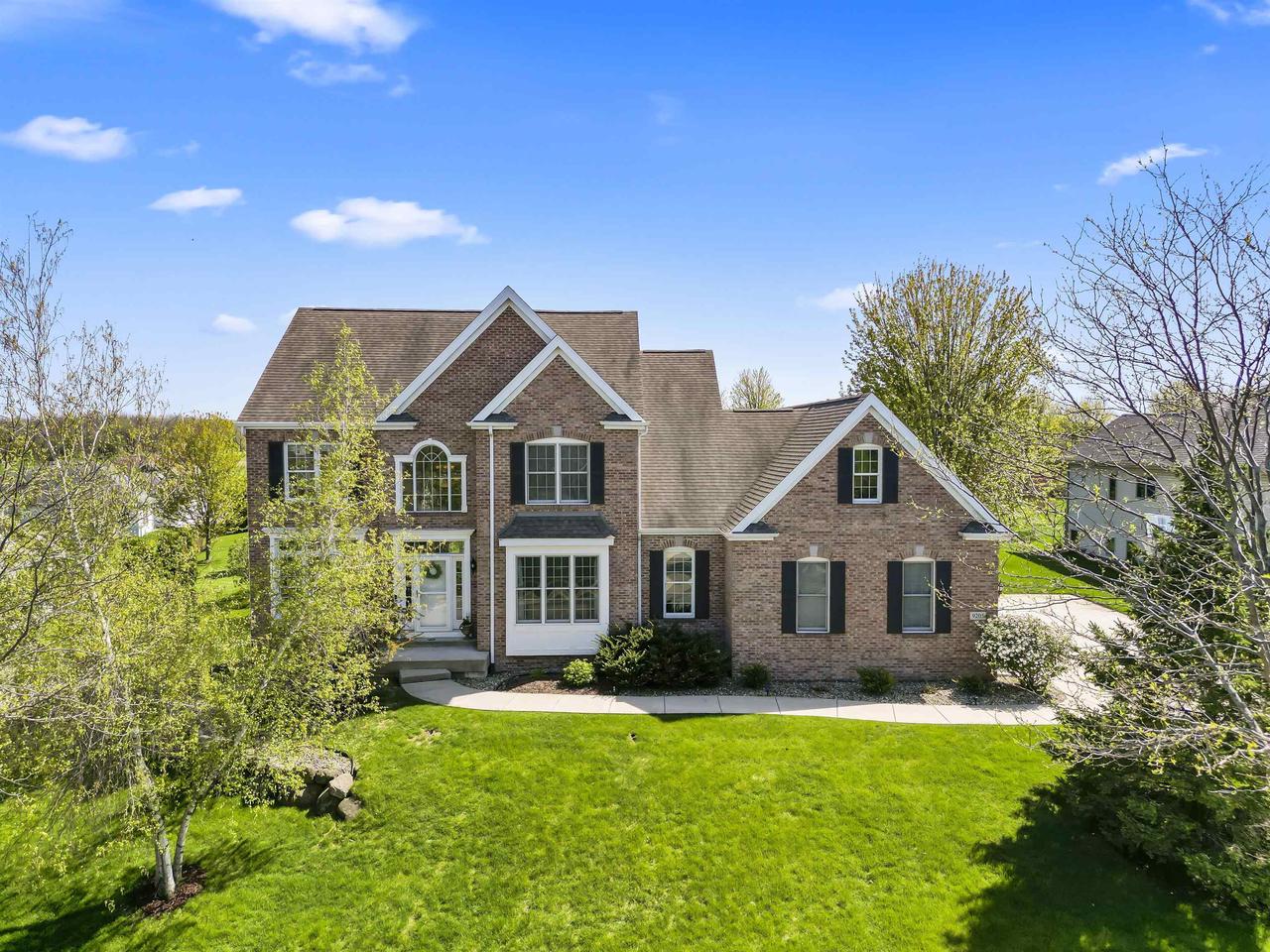 9205 Eaglewood Drive