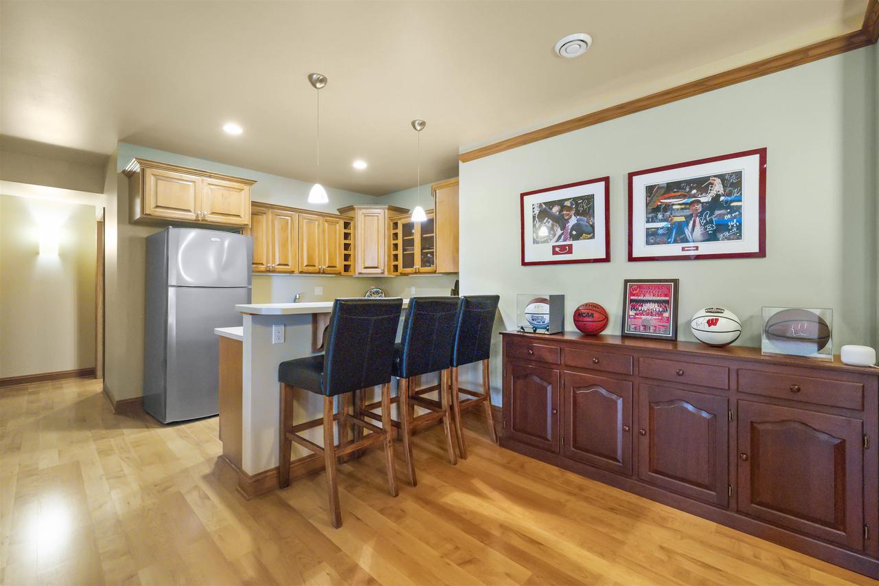 9205 Eaglewood Drive