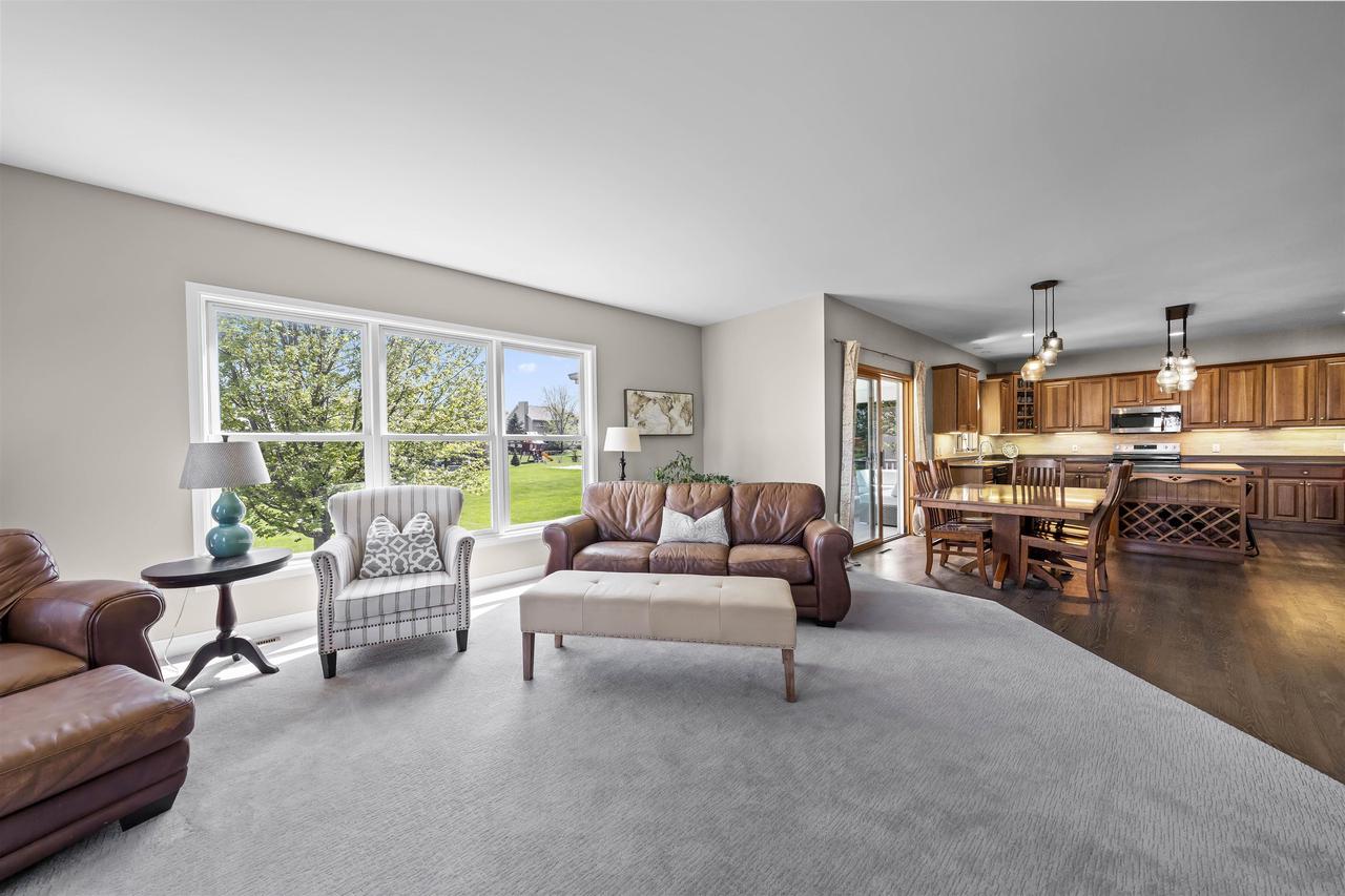 9205 Eaglewood Drive