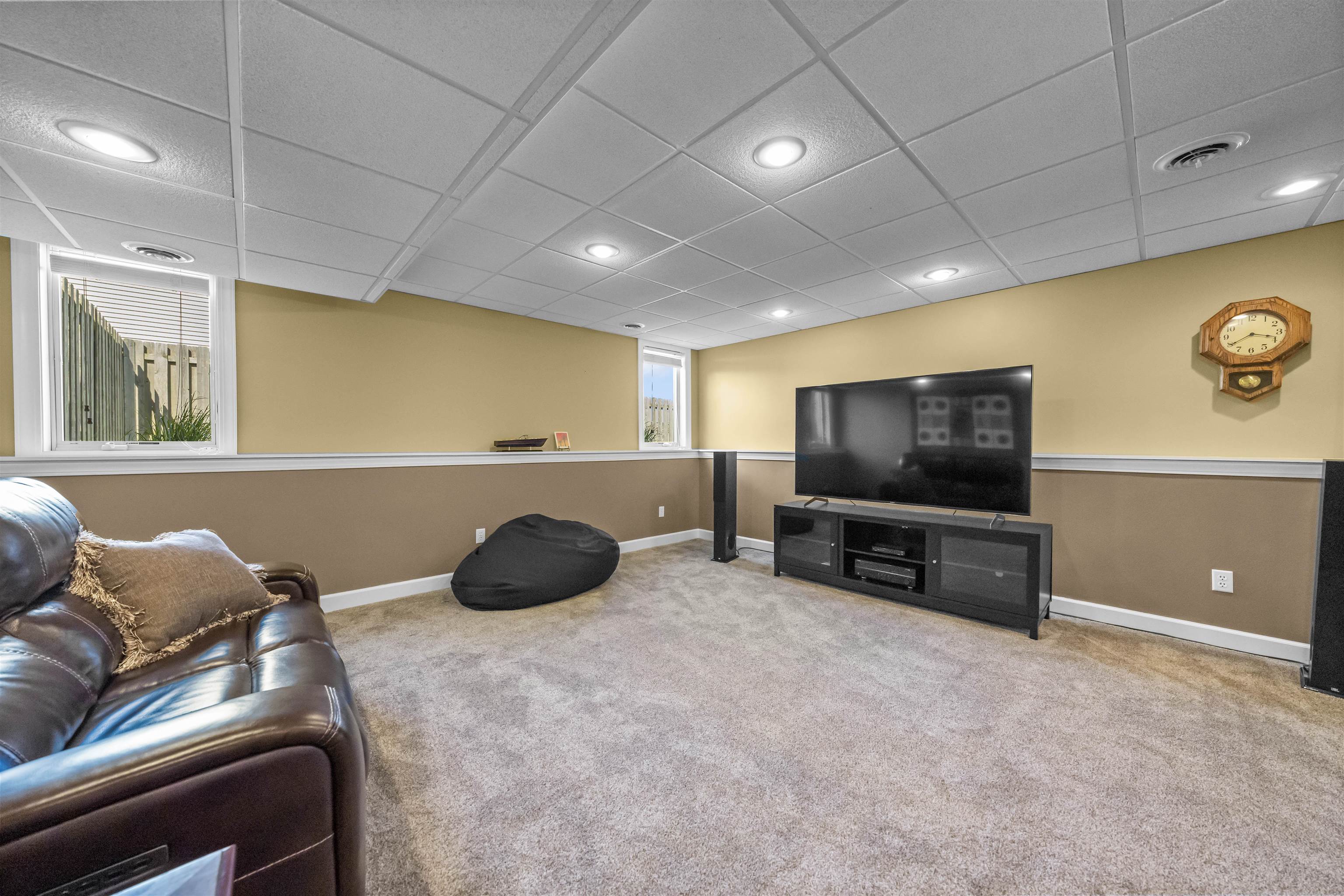 1990 Stonehaven Drive