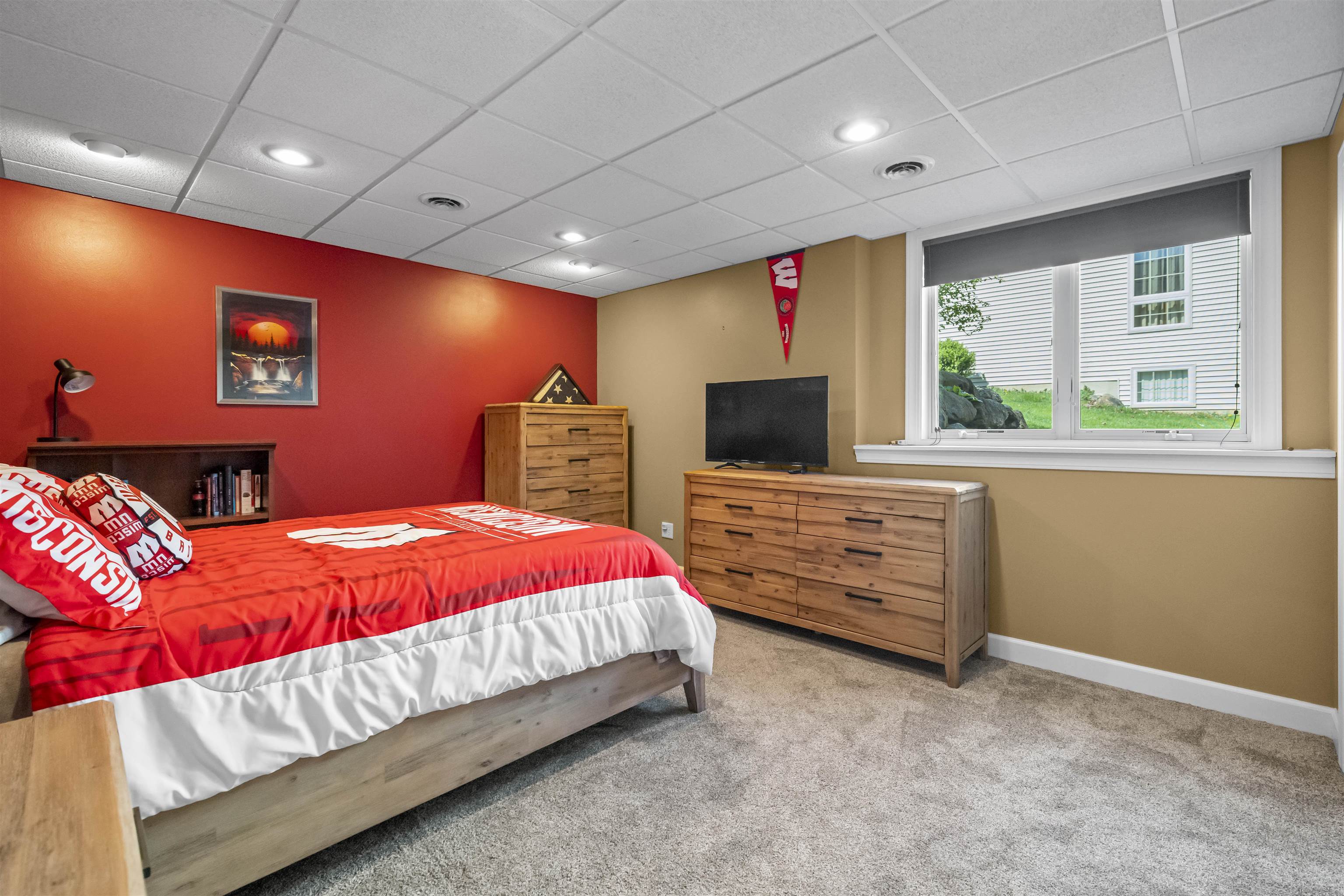 1990 Stonehaven Drive