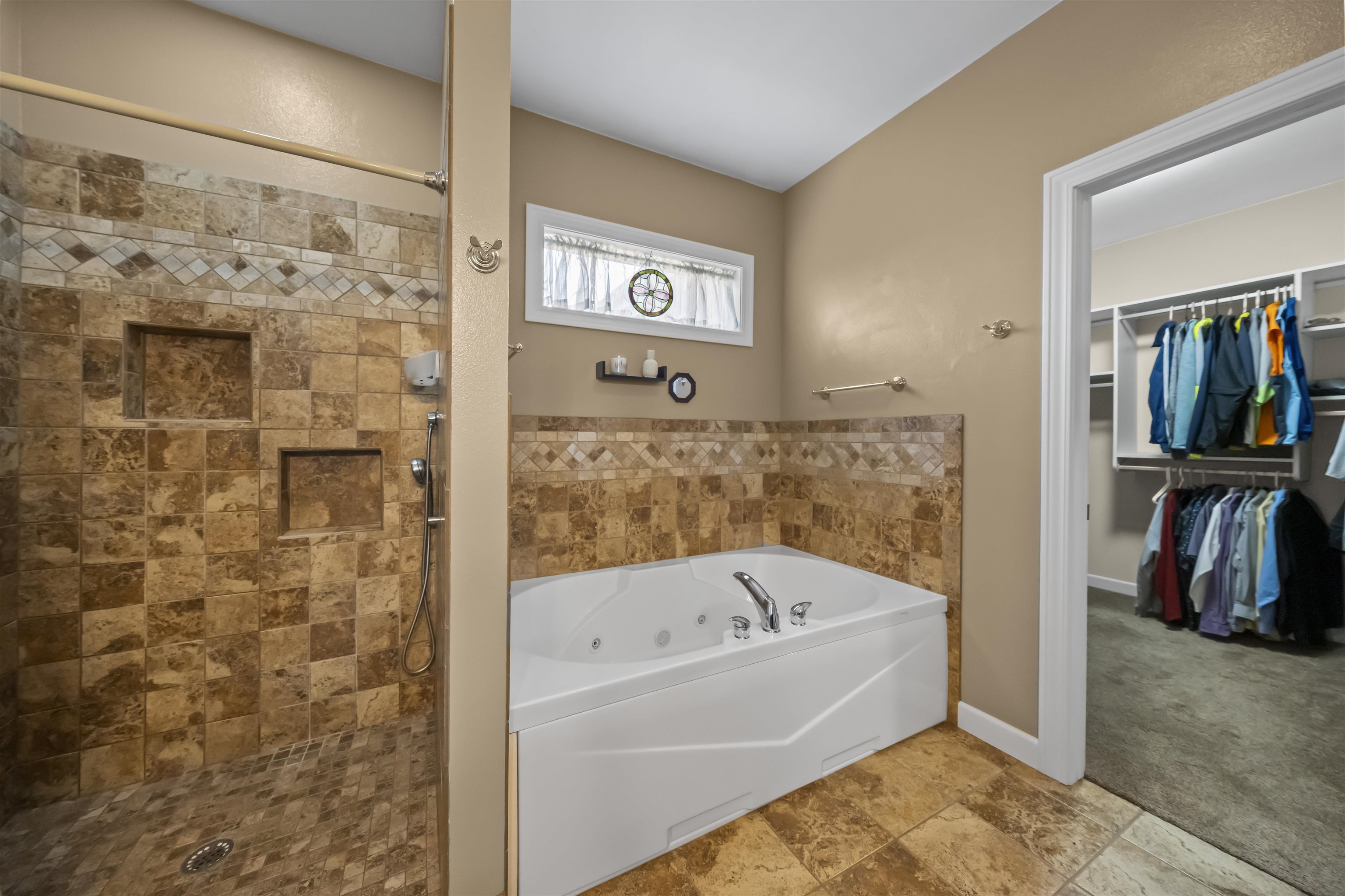 1990 Stonehaven Drive