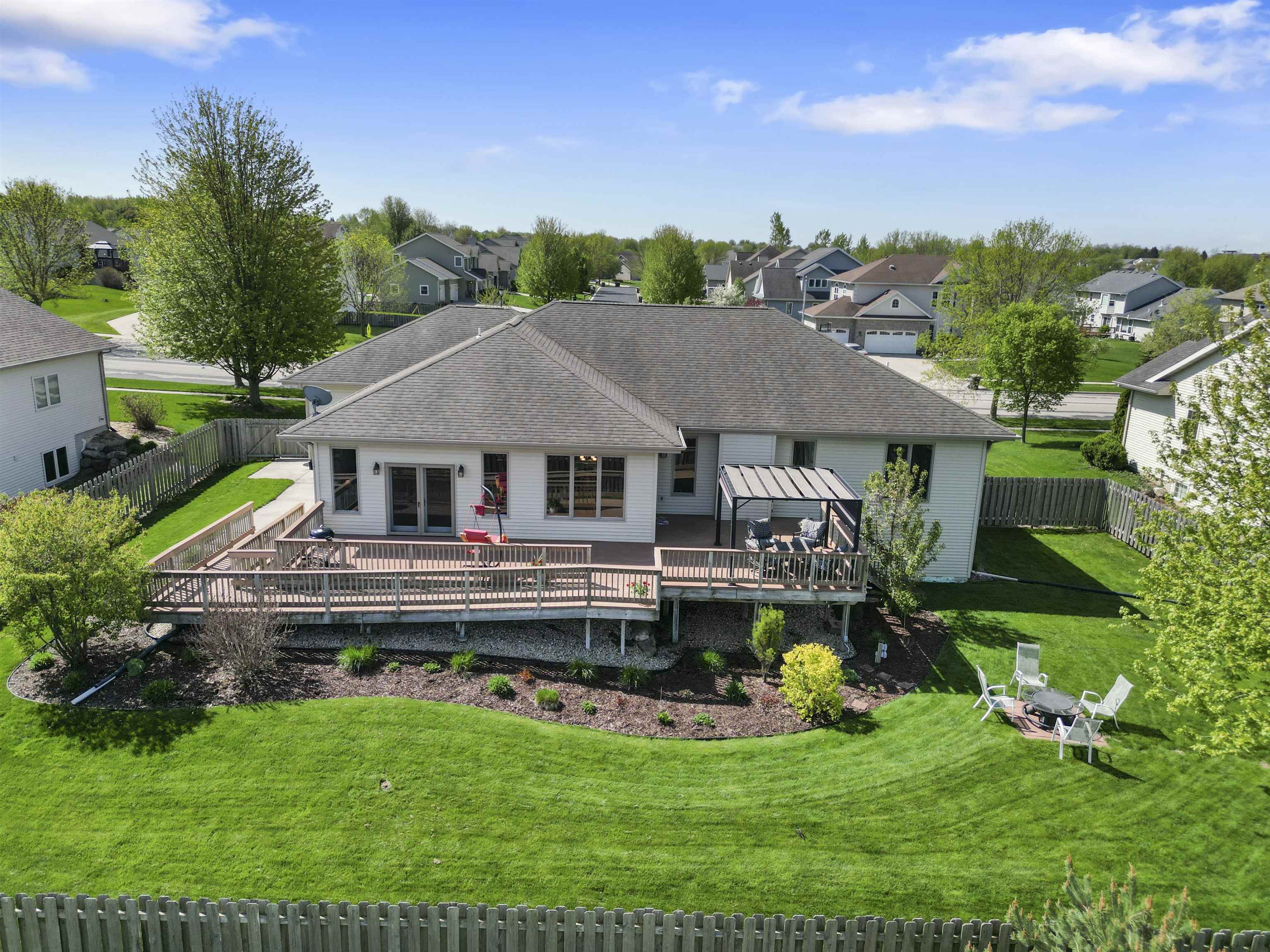 1990 Stonehaven Drive