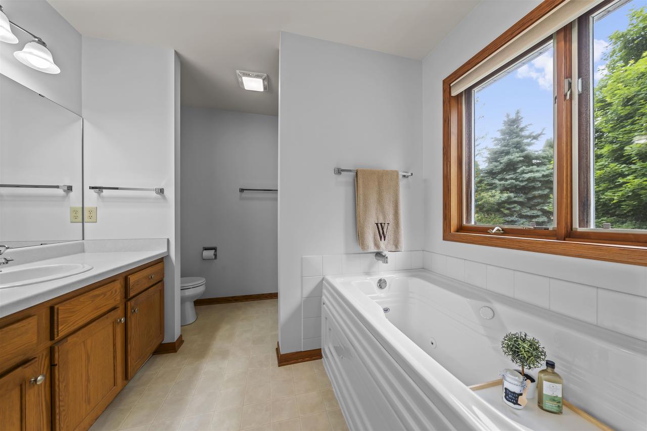 21 Black Stone Circle