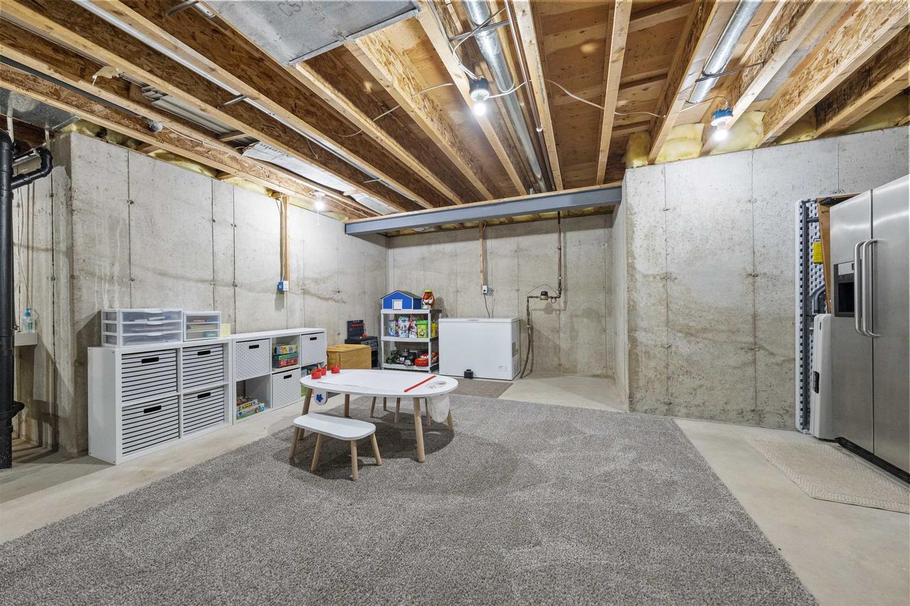 21 Black Stone Circle