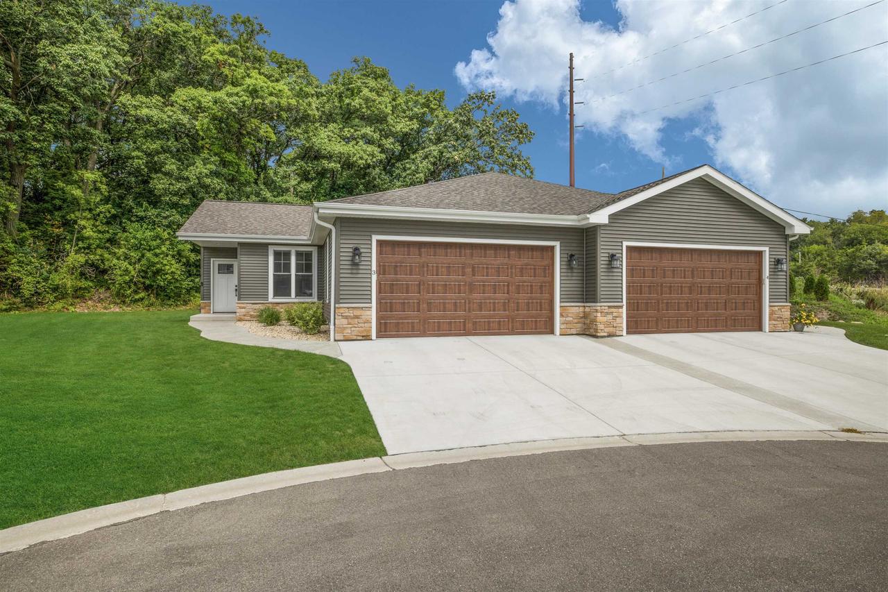 W7986 County Road B 3