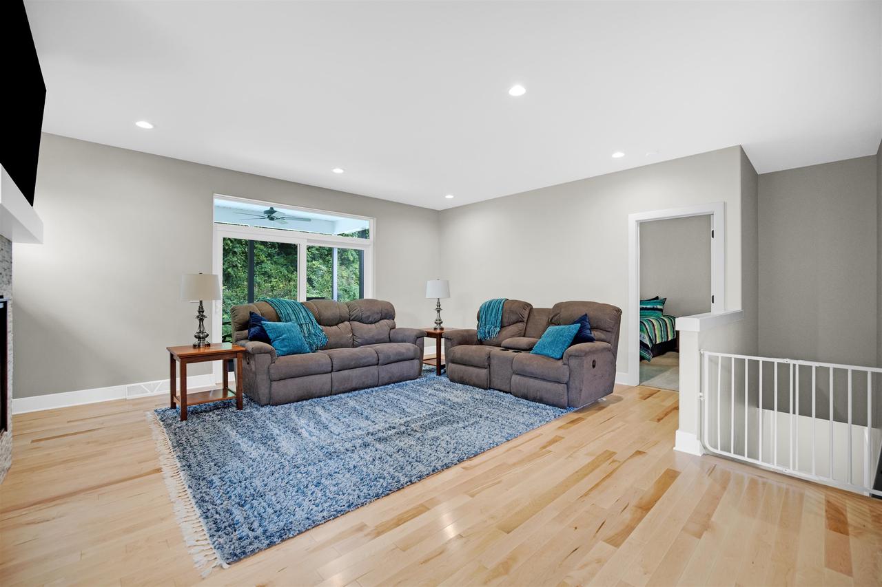 W7986 County Road B 3