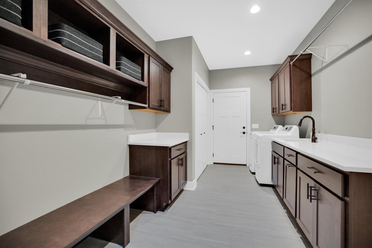 W7986 County Road B 3