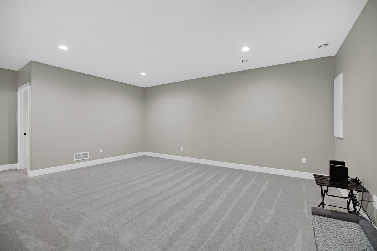 W7986 County Road B 3