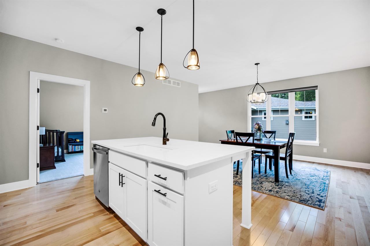 W7986 County Road B 3