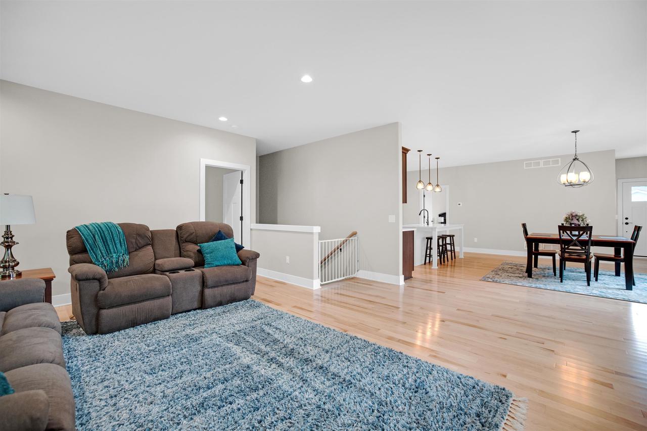 W7986 County Road B 3