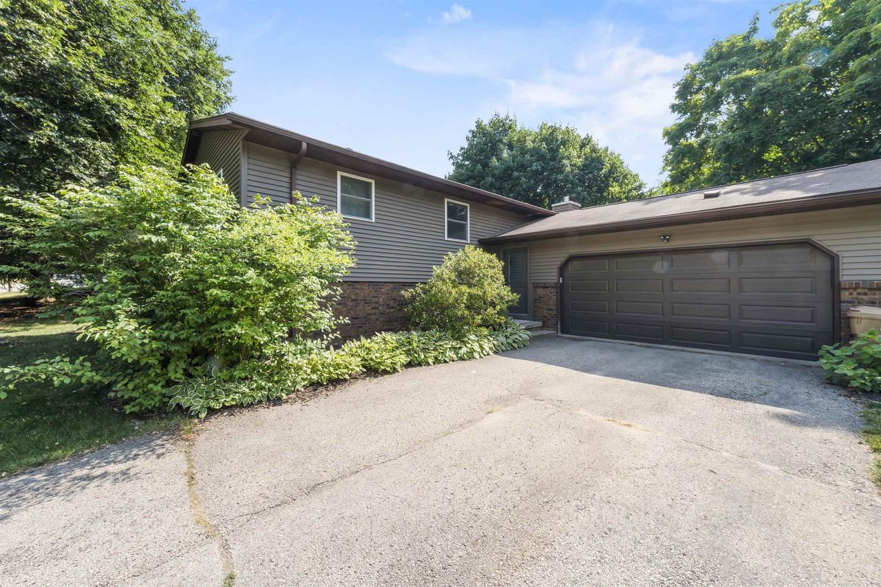 14 Morningdale Circle