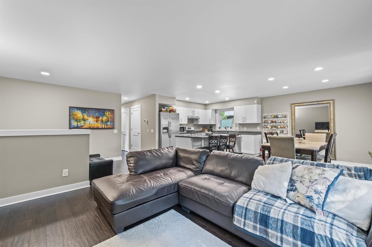 14 Morningdale Circle