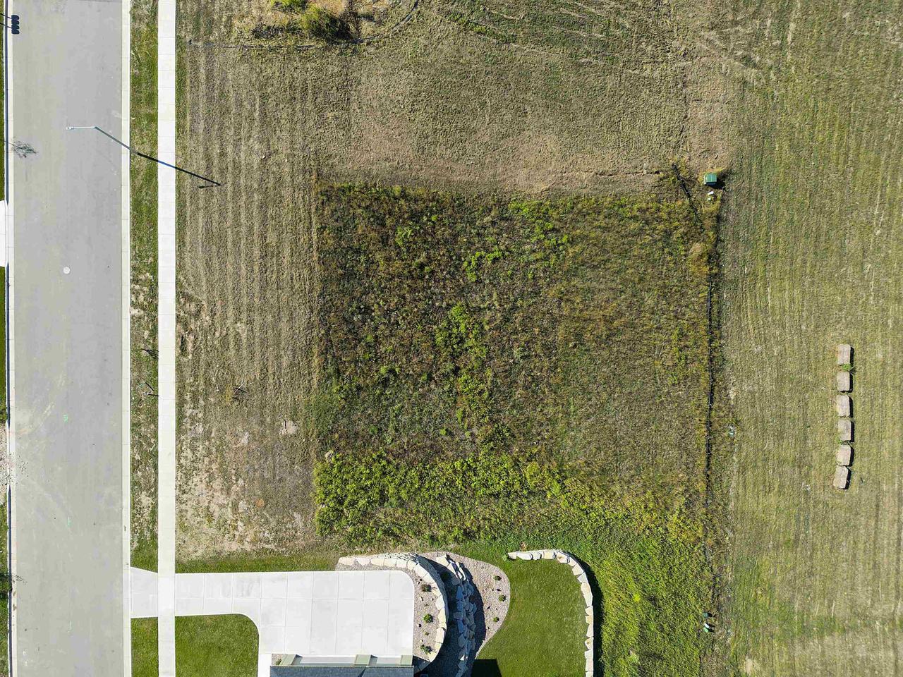 L317 Interlachen Avenue