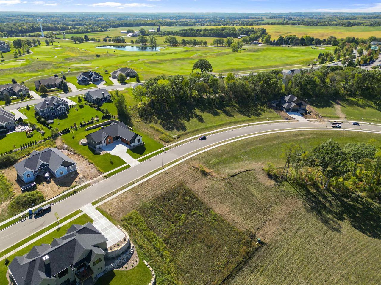 L317 Interlachen Avenue