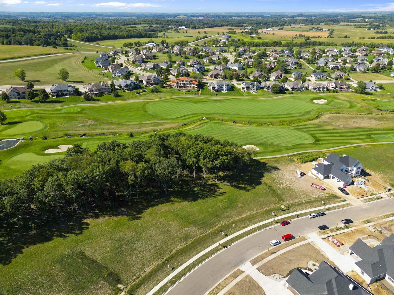 L317 Interlachen Avenue