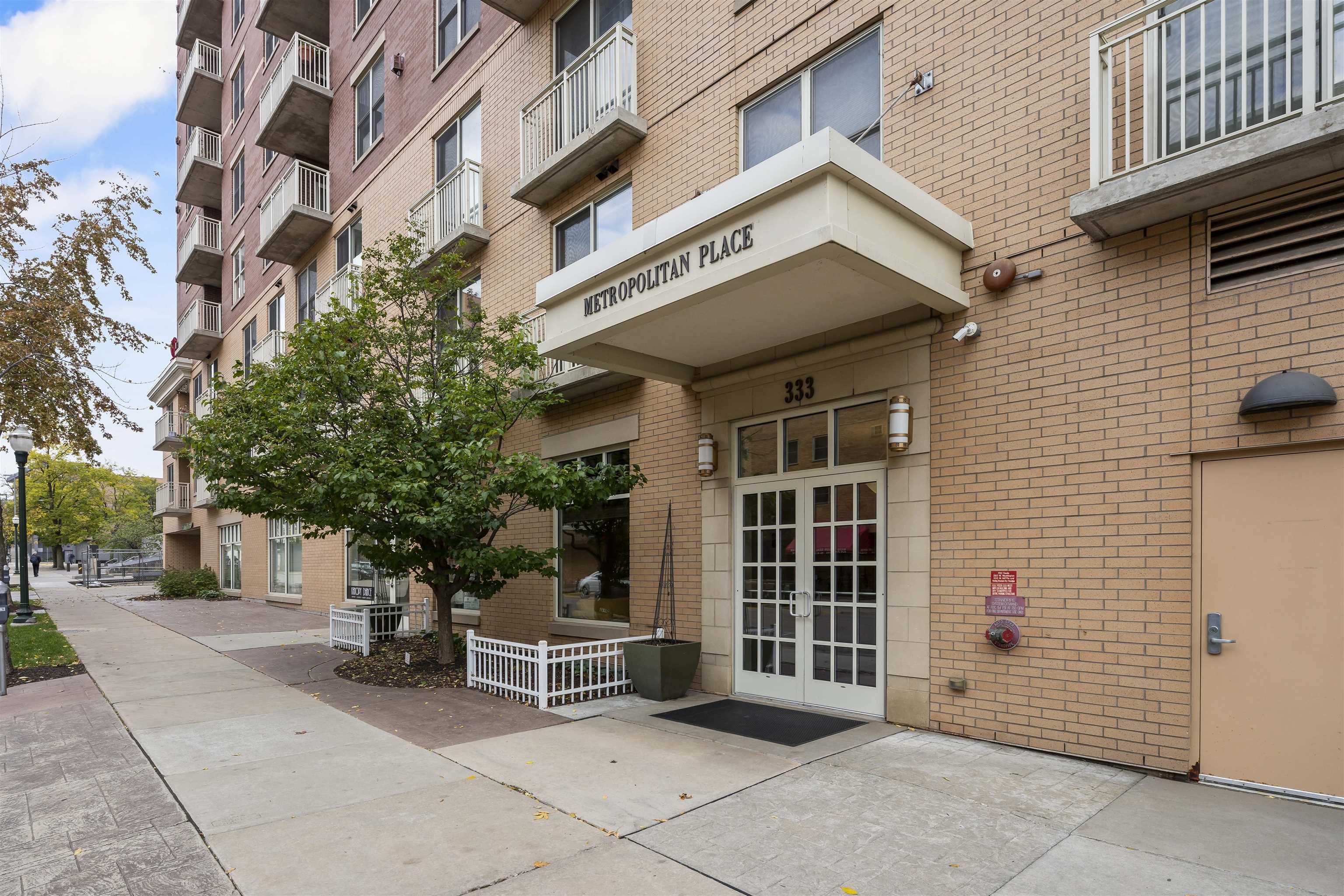 333 W Mifflin Street 1151