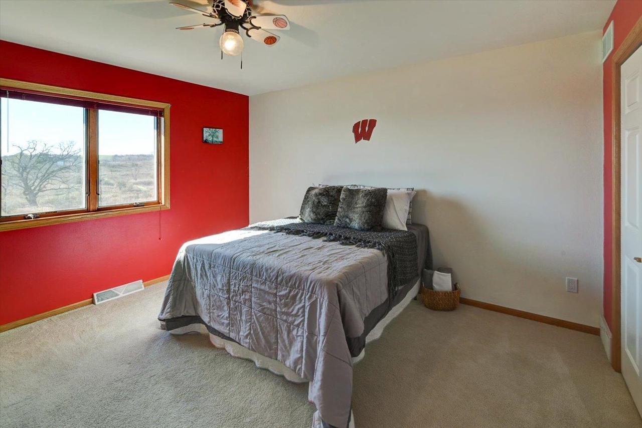 6217 Oak Hollow Drive