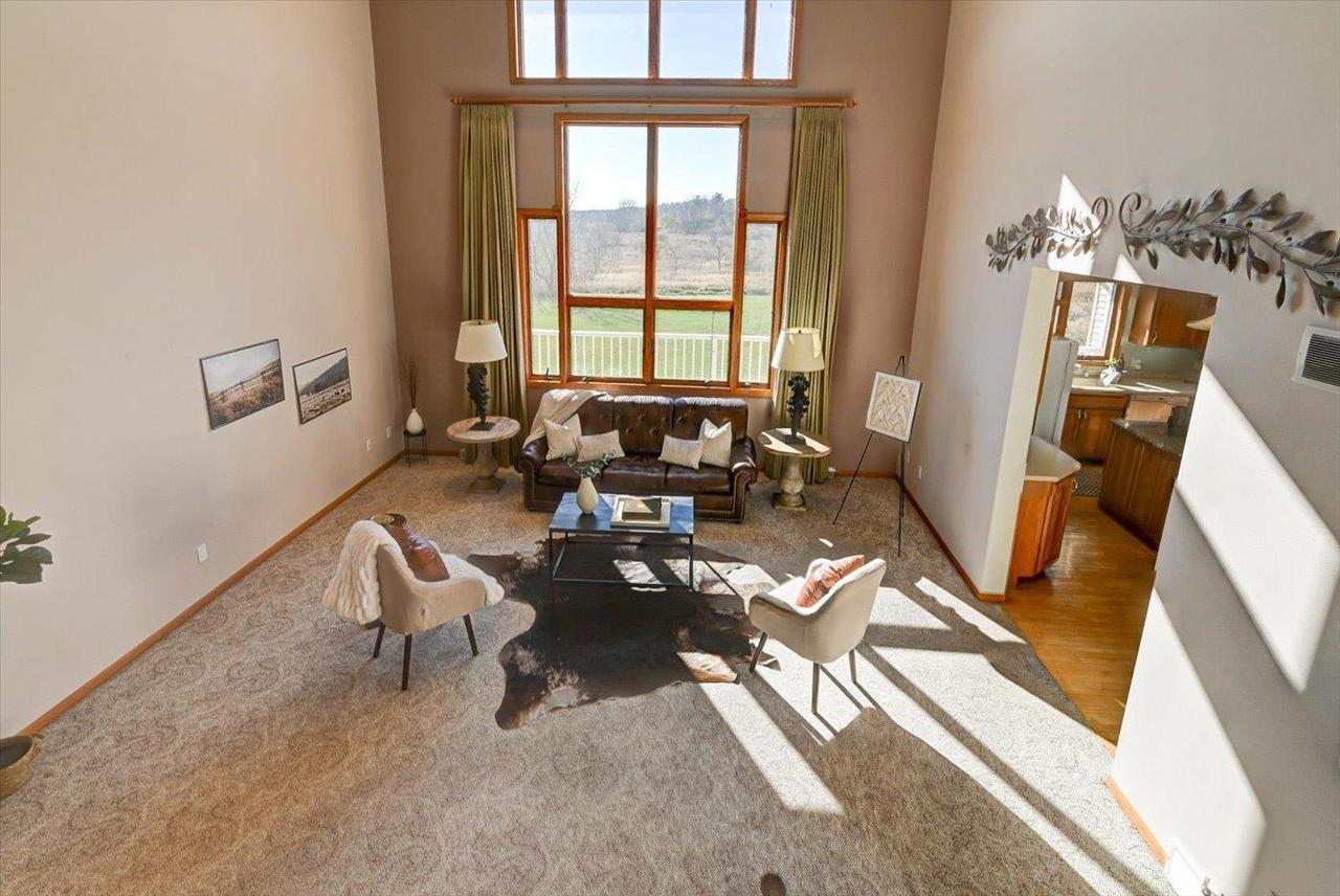 6217 Oak Hollow Drive