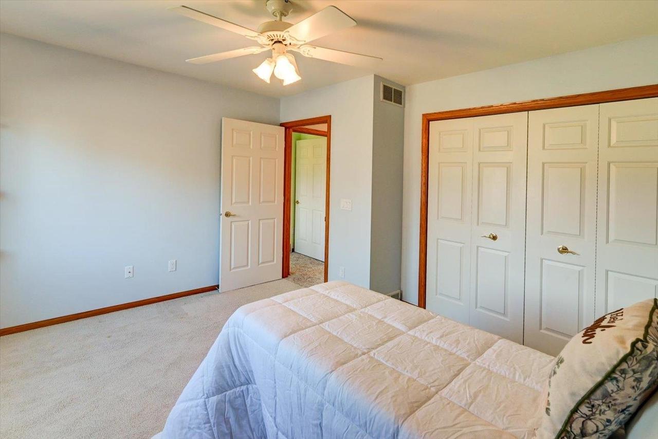 6217 Oak Hollow Drive