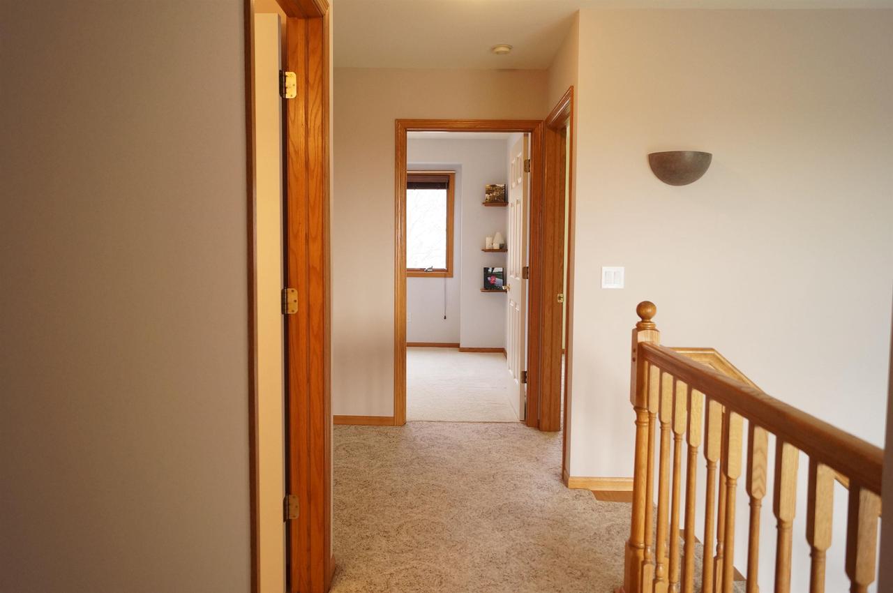 6217 Oak Hollow Drive