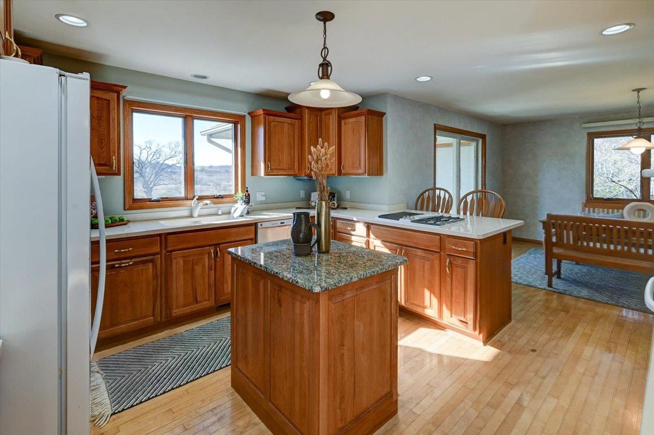 6217 Oak Hollow Drive