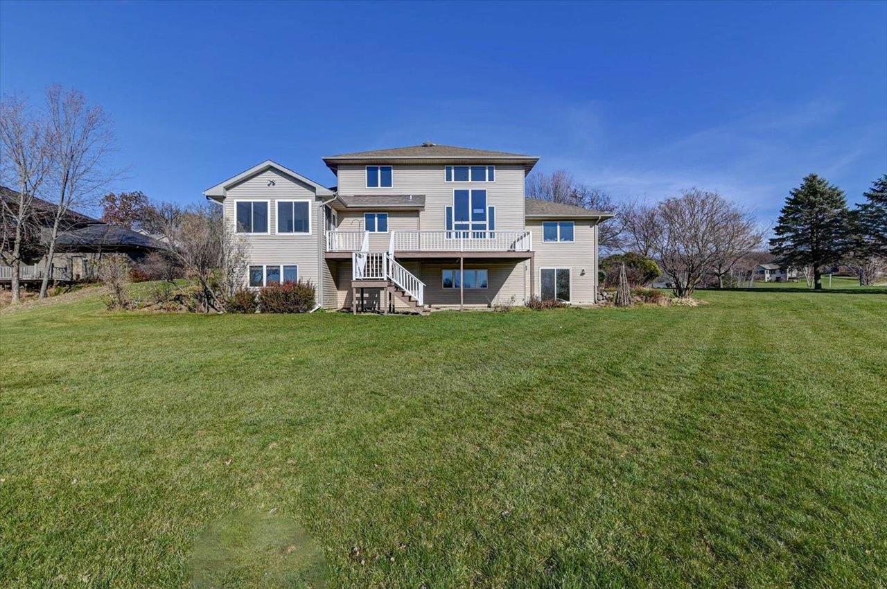 6217 Oak Hollow Drive