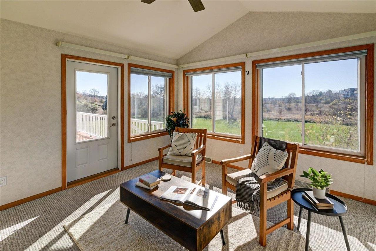 6217 Oak Hollow Drive