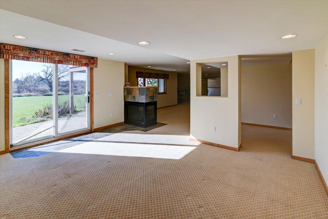 6217 Oak Hollow Drive