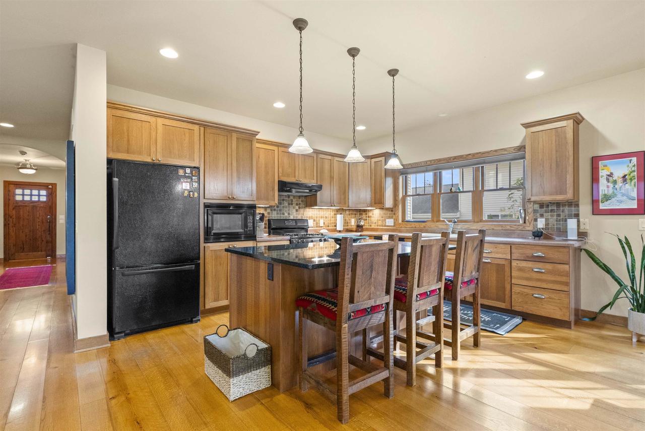5531 Quarry Hill Drive
