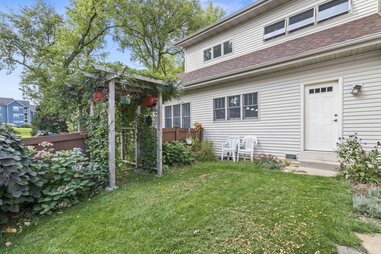 5531 Quarry Hill Drive